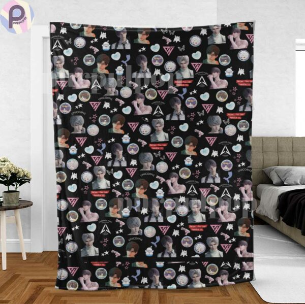 Love and Deepspace Icon Fleece Blanket